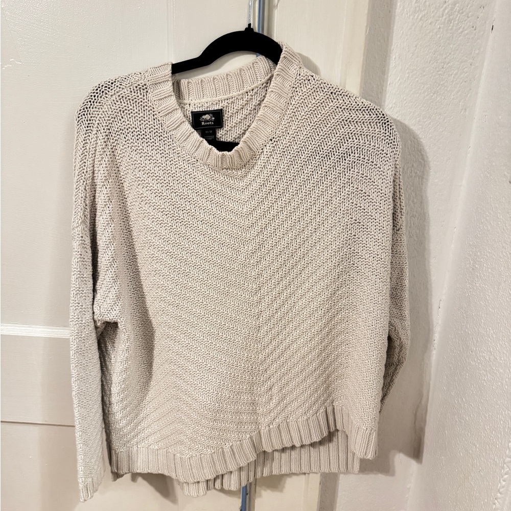 NWOT Roots Soft Beige Women's Sweater